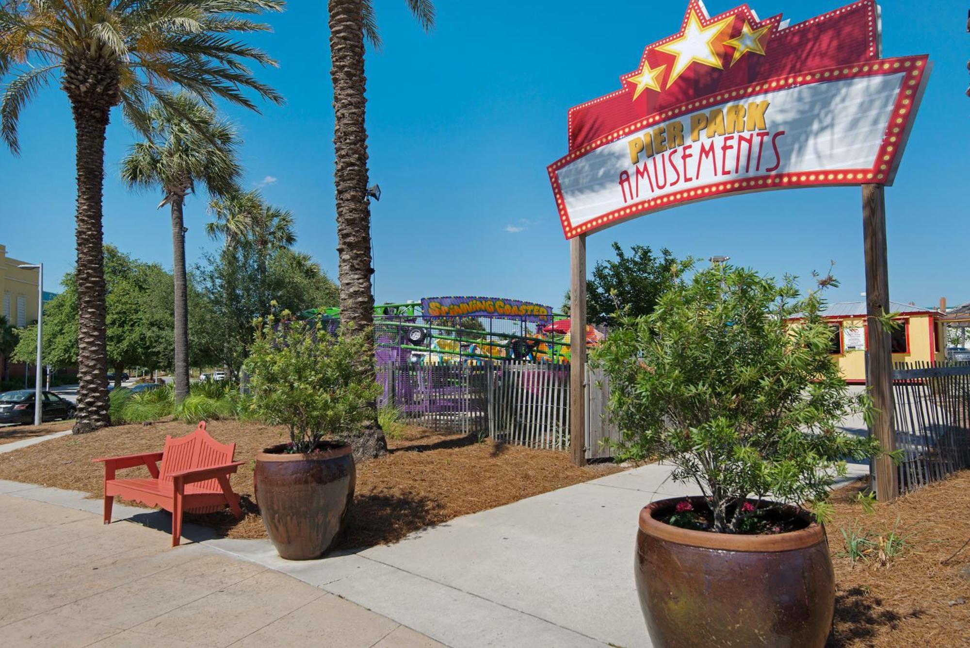 Large Balcony! Gulf Front Master Suite! Many Amenities On-Site! パナマシティービーチ エクステリア 写真